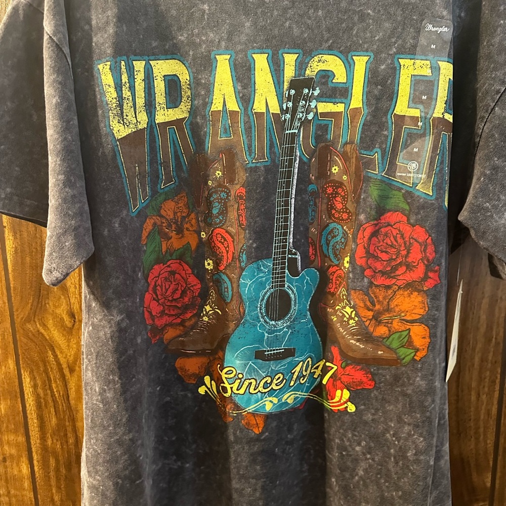 Wrangler Charcoal Acid Wash tee - Picture 2 of 5